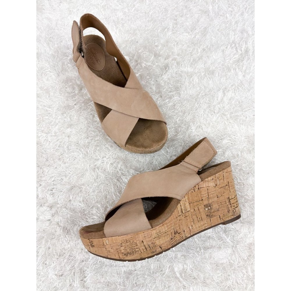 Clarks Caslynn Shae Wedge Sandals Khaki Platform Leather Wedge Size 6 Comfy